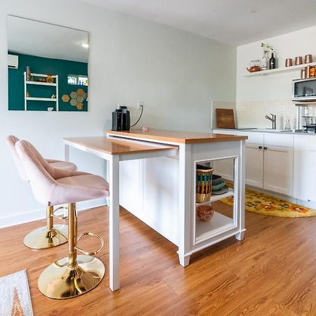 Apartmán Artsy, Private Gem Near Iconic South Congress Austin Exteriér fotografie